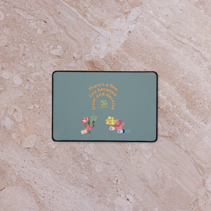 Desk mat