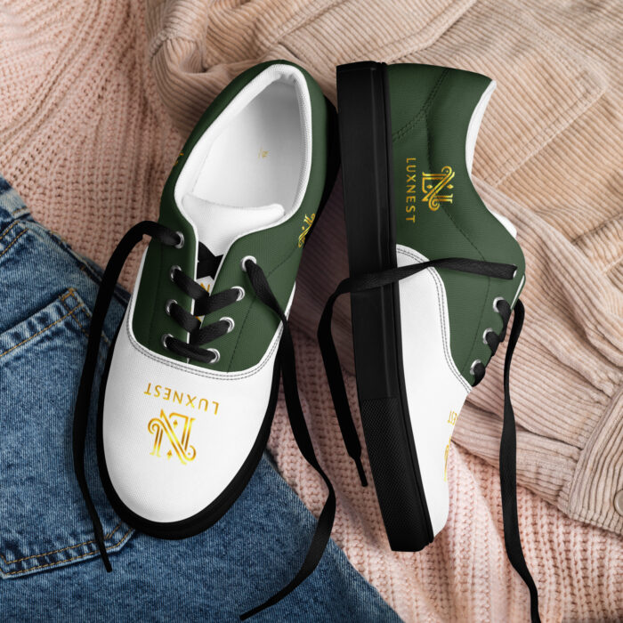 Men’s lace-up canvas shoes