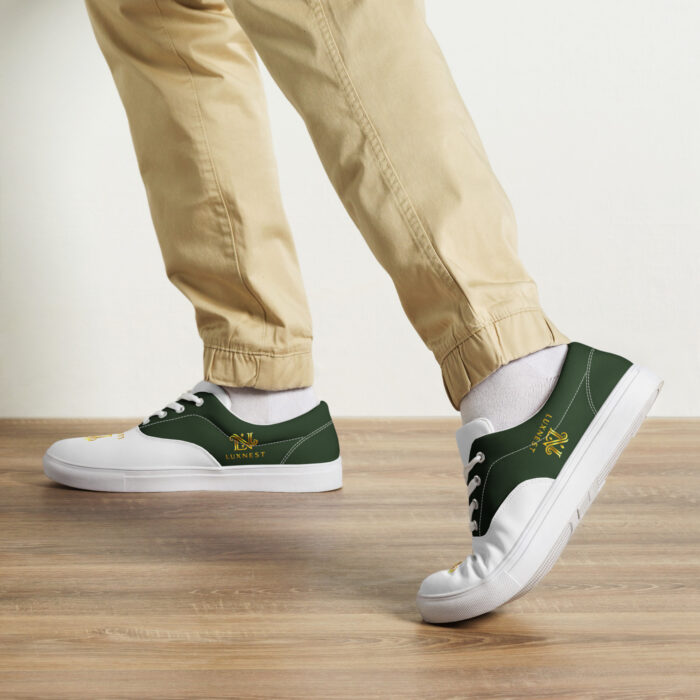 Men’s lace-up canvas shoes