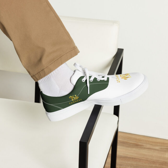 Men’s lace-up canvas shoes