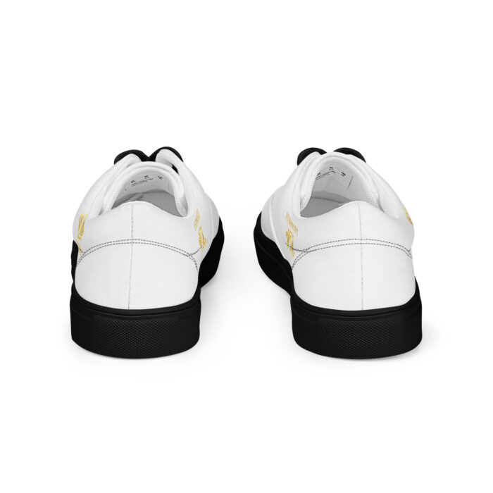 Women’s lace-up canvas shoes
