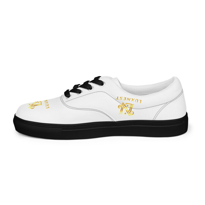 Women’s lace-up canvas shoes