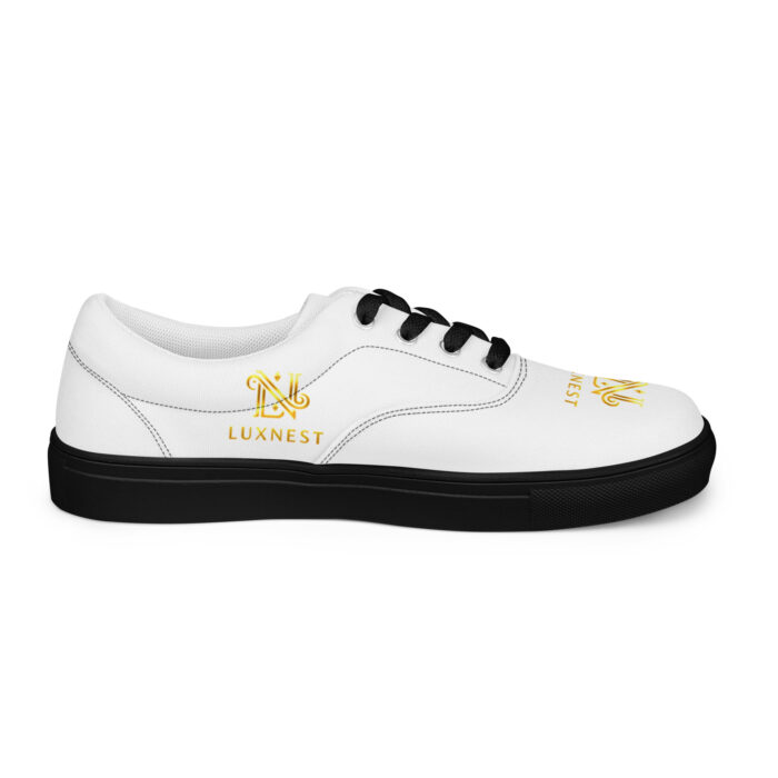 Women’s lace-up canvas shoes