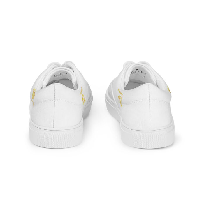 Women’s lace-up canvas shoes