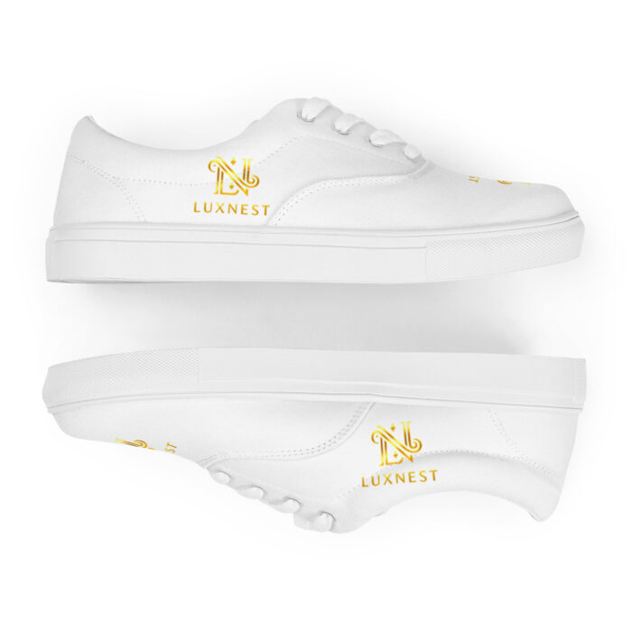 Women’s lace-up canvas shoes