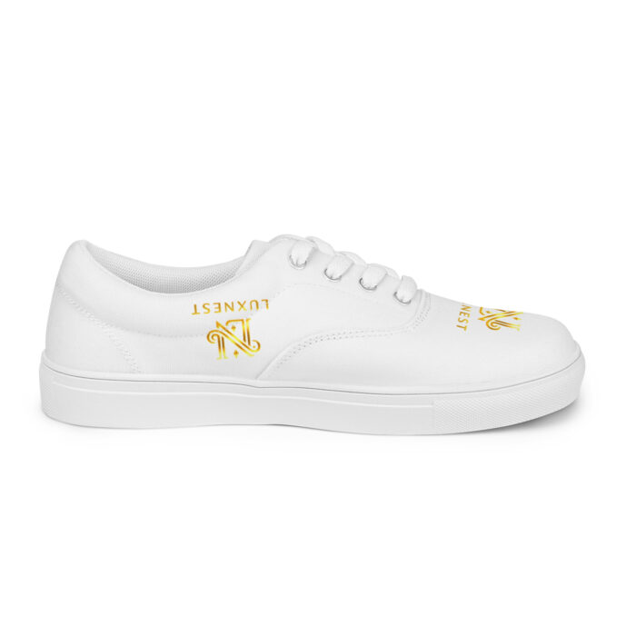 Women’s lace-up canvas shoes