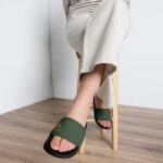 Women's slides - Image 21