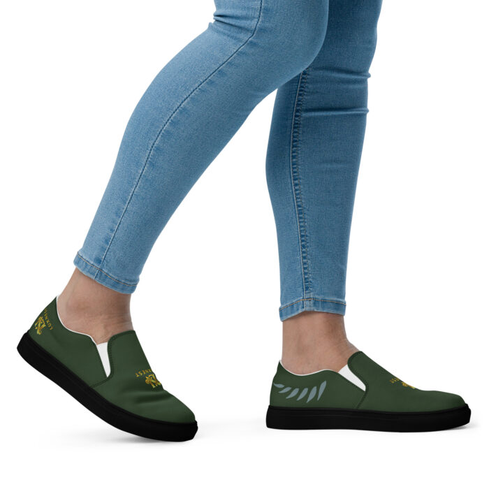 Women’s slip-on canvas shoes