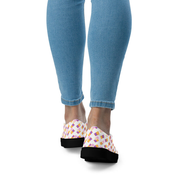 Women’s slip-on canvas shoes
